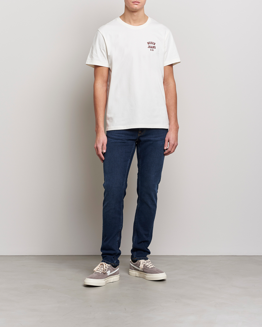 Hombres | Camisetas | Nudie Jeans | Roy Logo Crew Neck Tee Off White