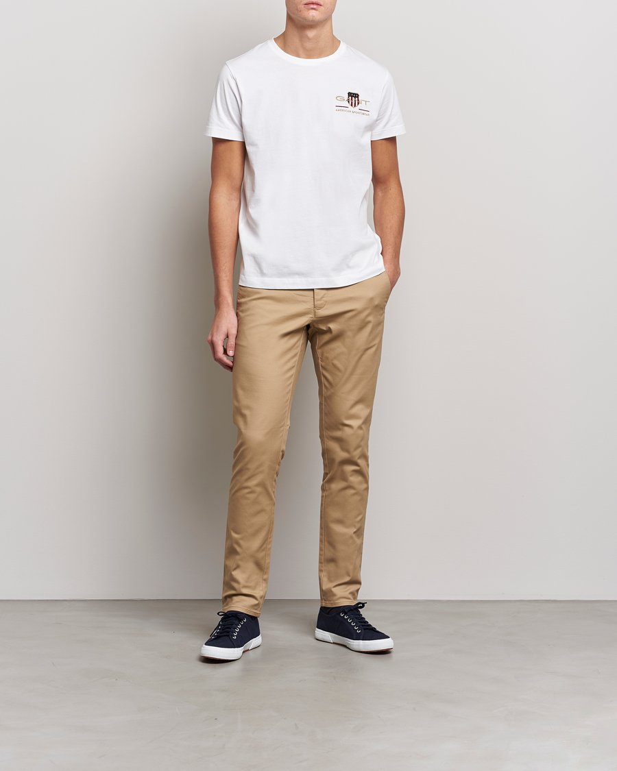 Hombres | Camisetas | GANT | Archive Shield Logo Crew Neck Tee White