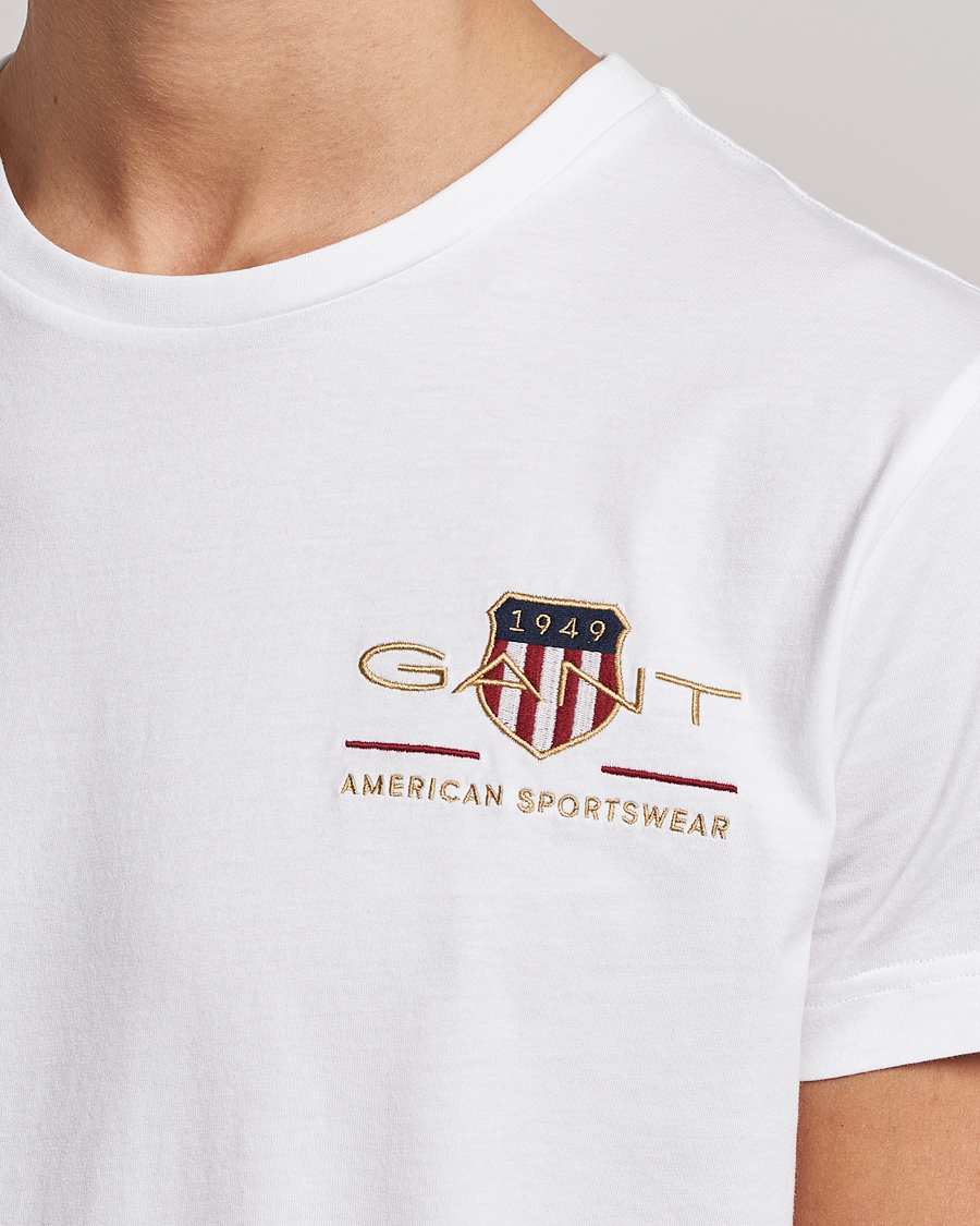 Hombres | Camisetas | GANT | Archive Shield Logo Crew Neck Tee White