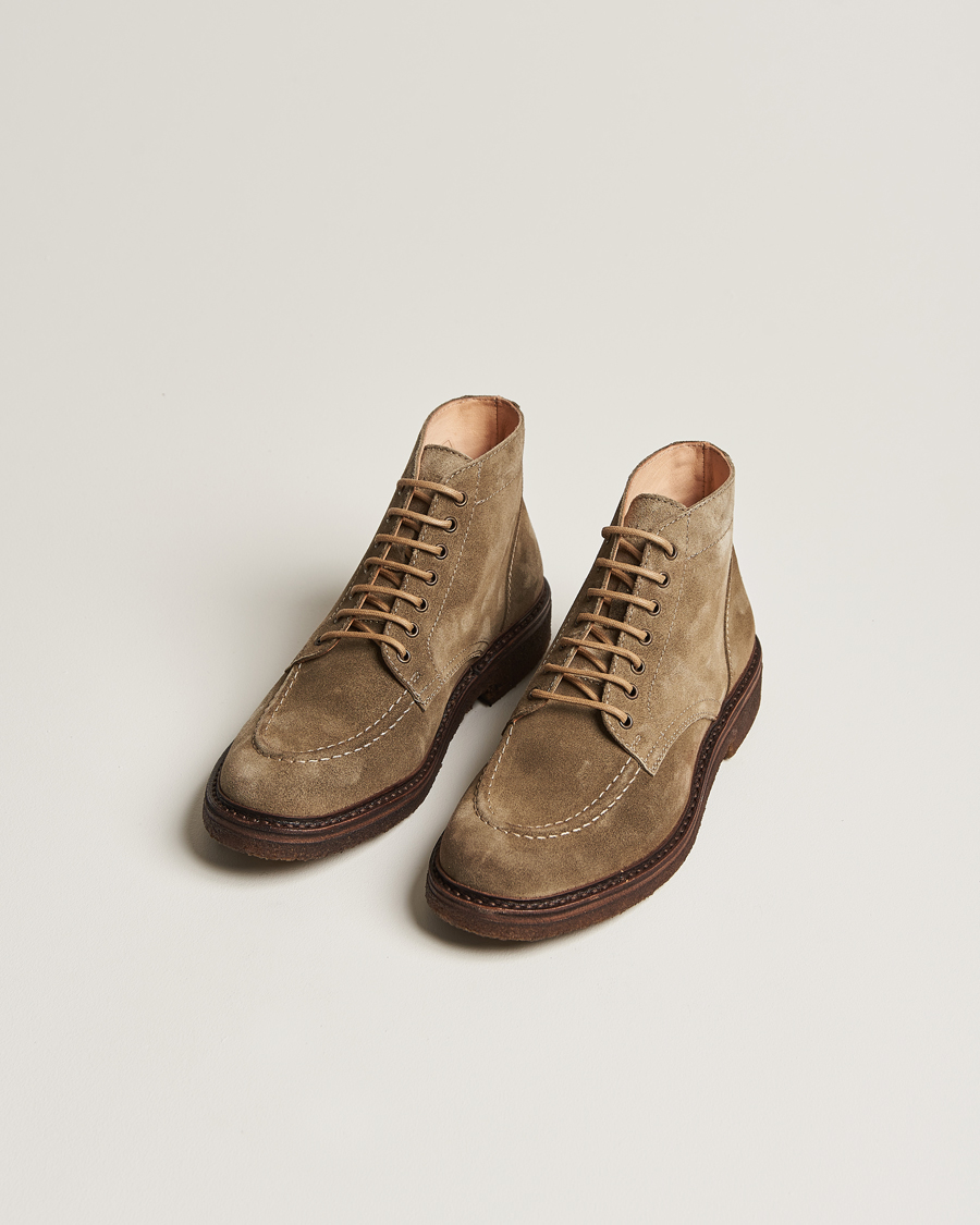 Hombres | Zapatos de ante | Astorflex | Nuvoflex Lace Up Boot Stone Suede