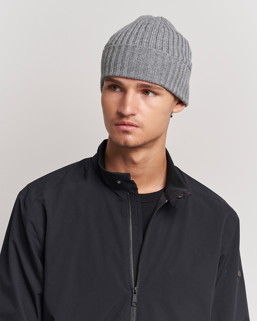 Hombres | Italian Department | Piacenza Cashmere | Ribbed Cashmere Beanie Grey Melange