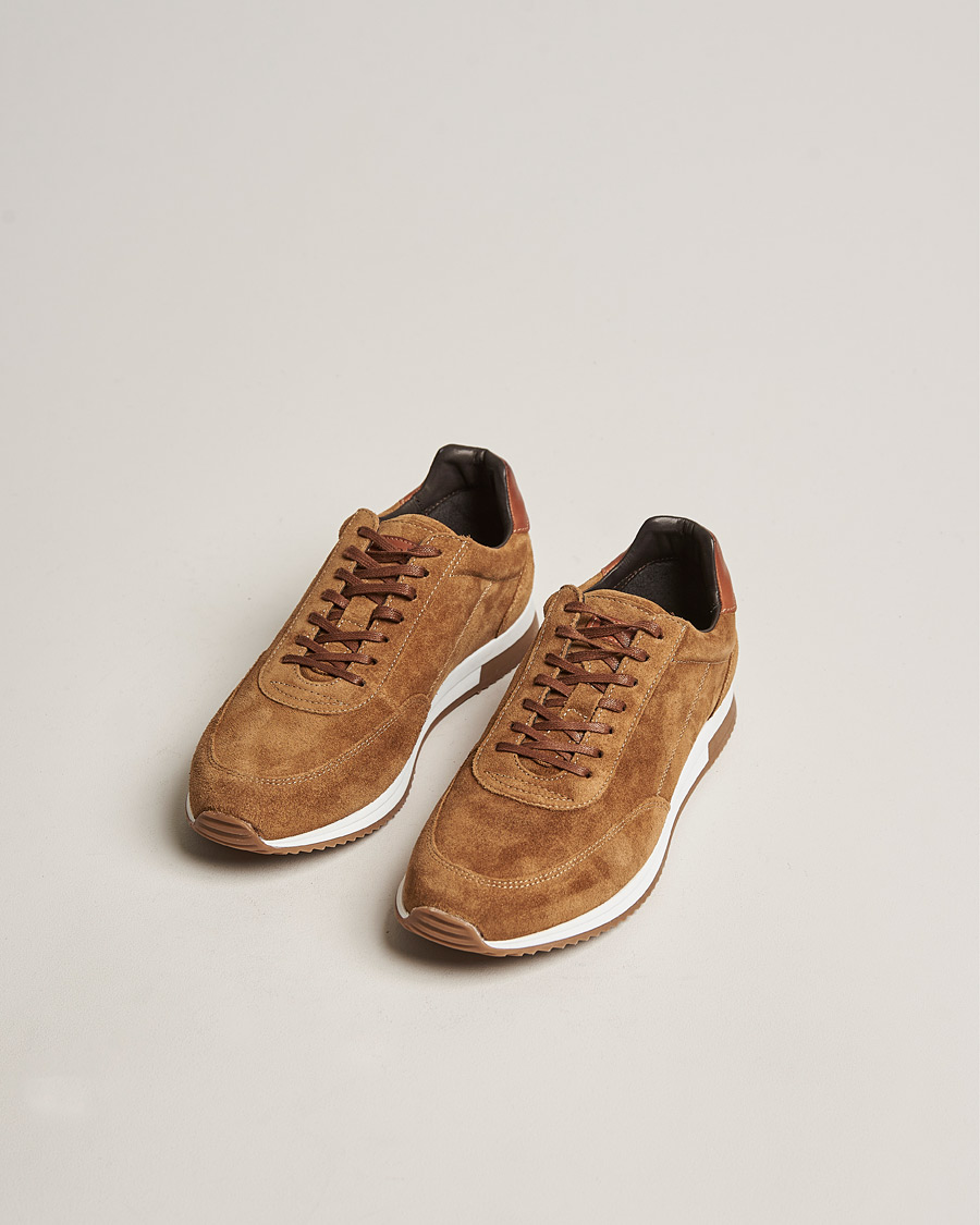 Hombres |  | Design Loake | Bannister Running Sneaker Tan Suede