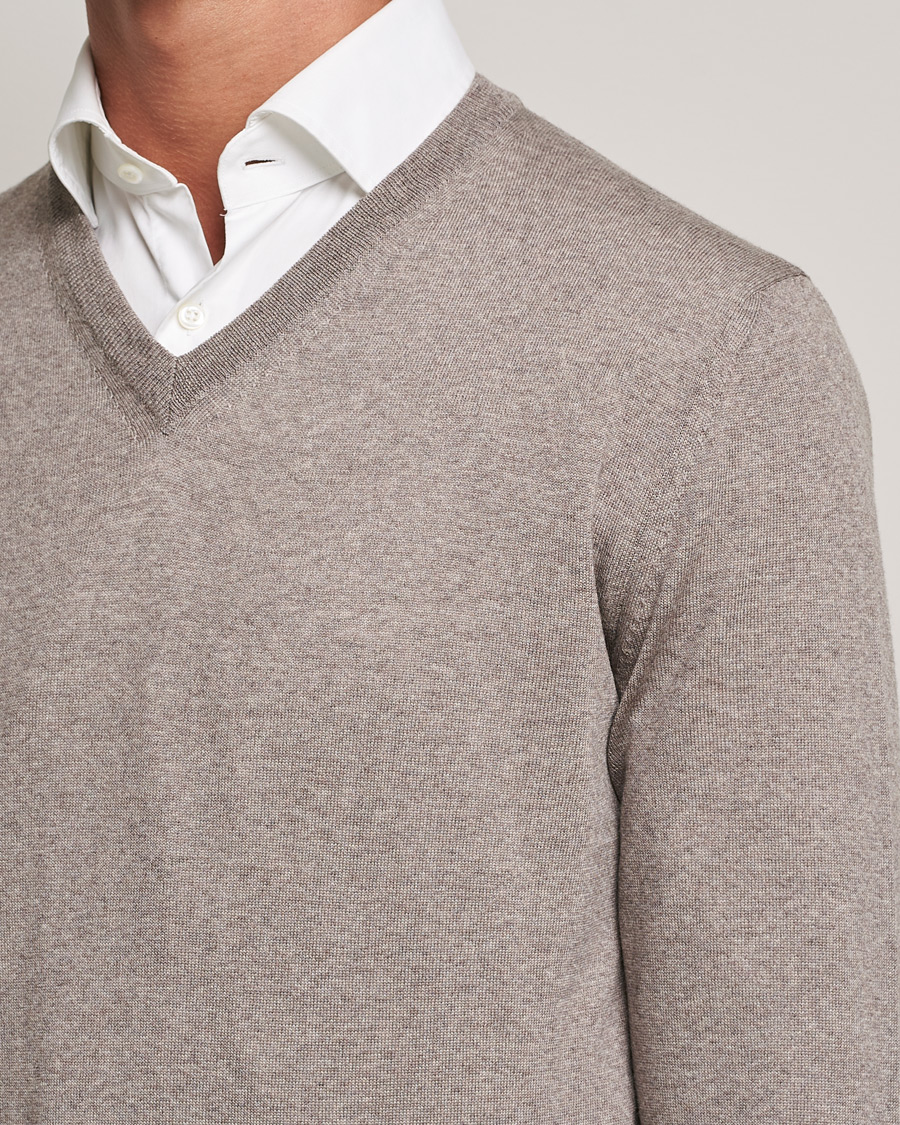 Hombres | Jerséis y prendas de punto | Canali | Merino Wool V-Neck Taupe