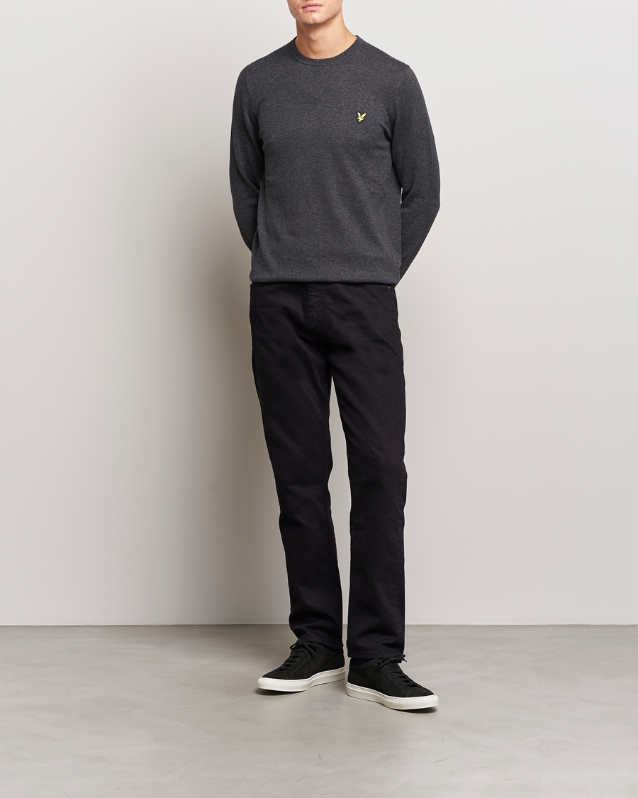 Hombres | Jerséis y prendas de punto | Lyle & Scott | Cotton/Merino Crew Neck Jumper Charcoal Marl
