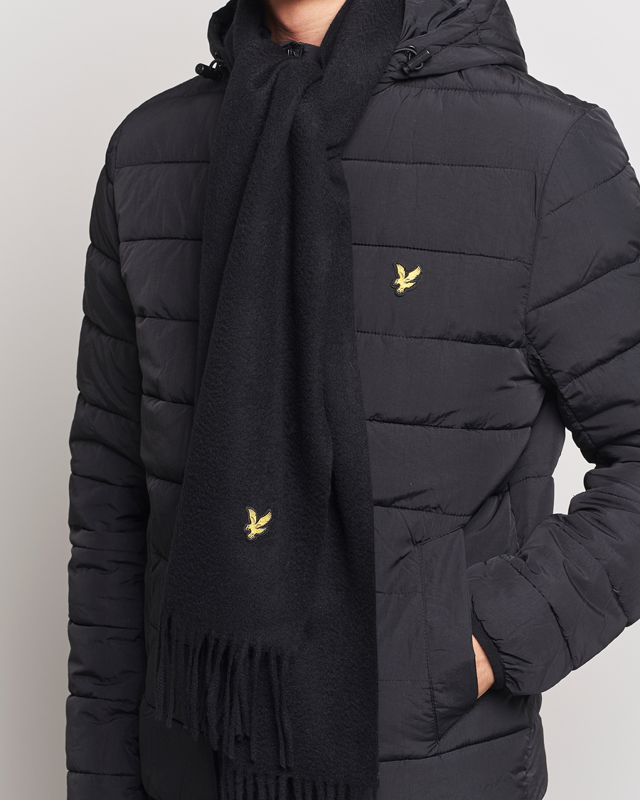 Hombres | Lyle & Scott Lambswool Scarf True Black | Lyle & Scott | Lambswool Scarf True Black