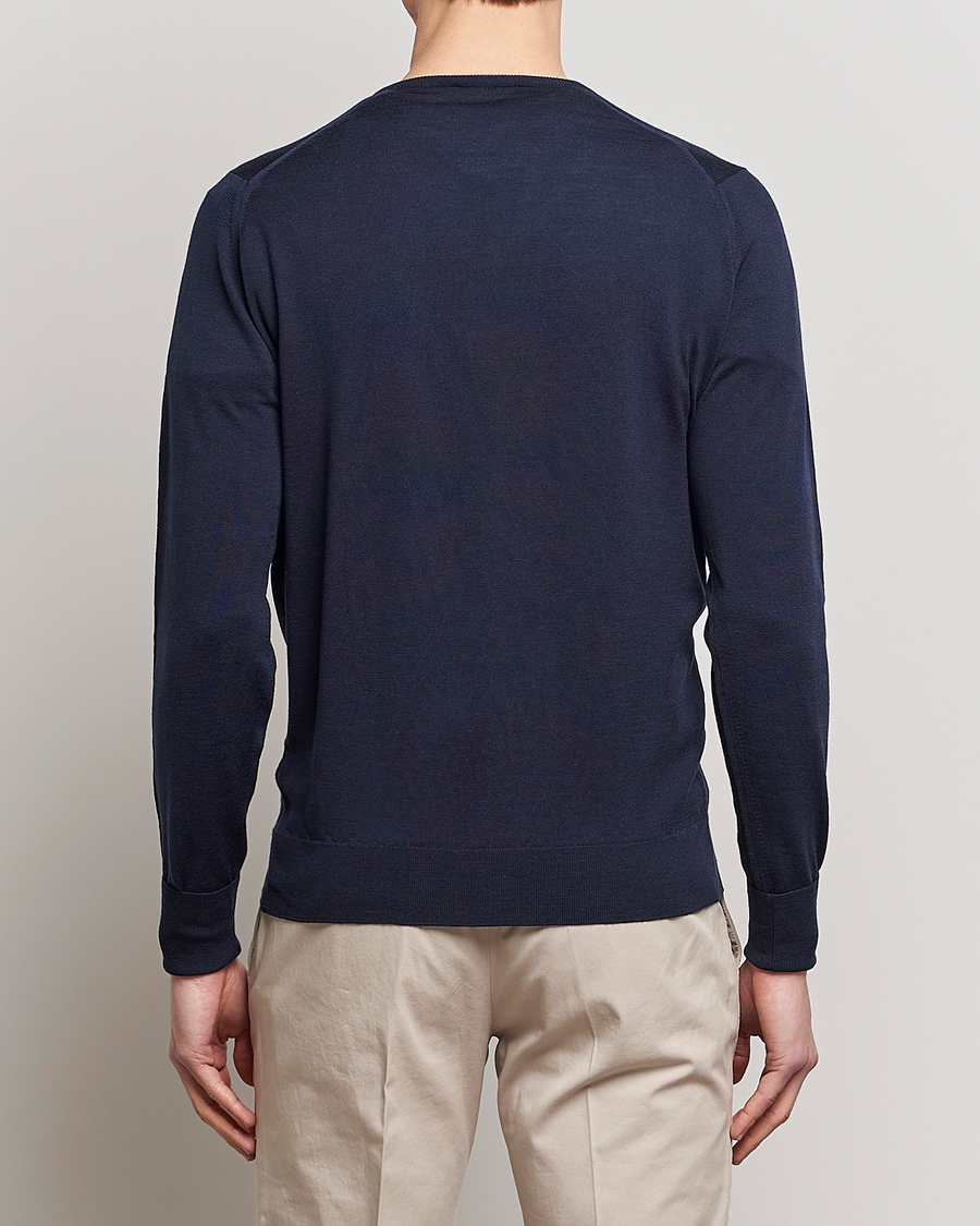 Hombres | Jerséis y prendas de punto | John Smedley | Bobby Extra Fine Merino V-Neck Pullover Midnight