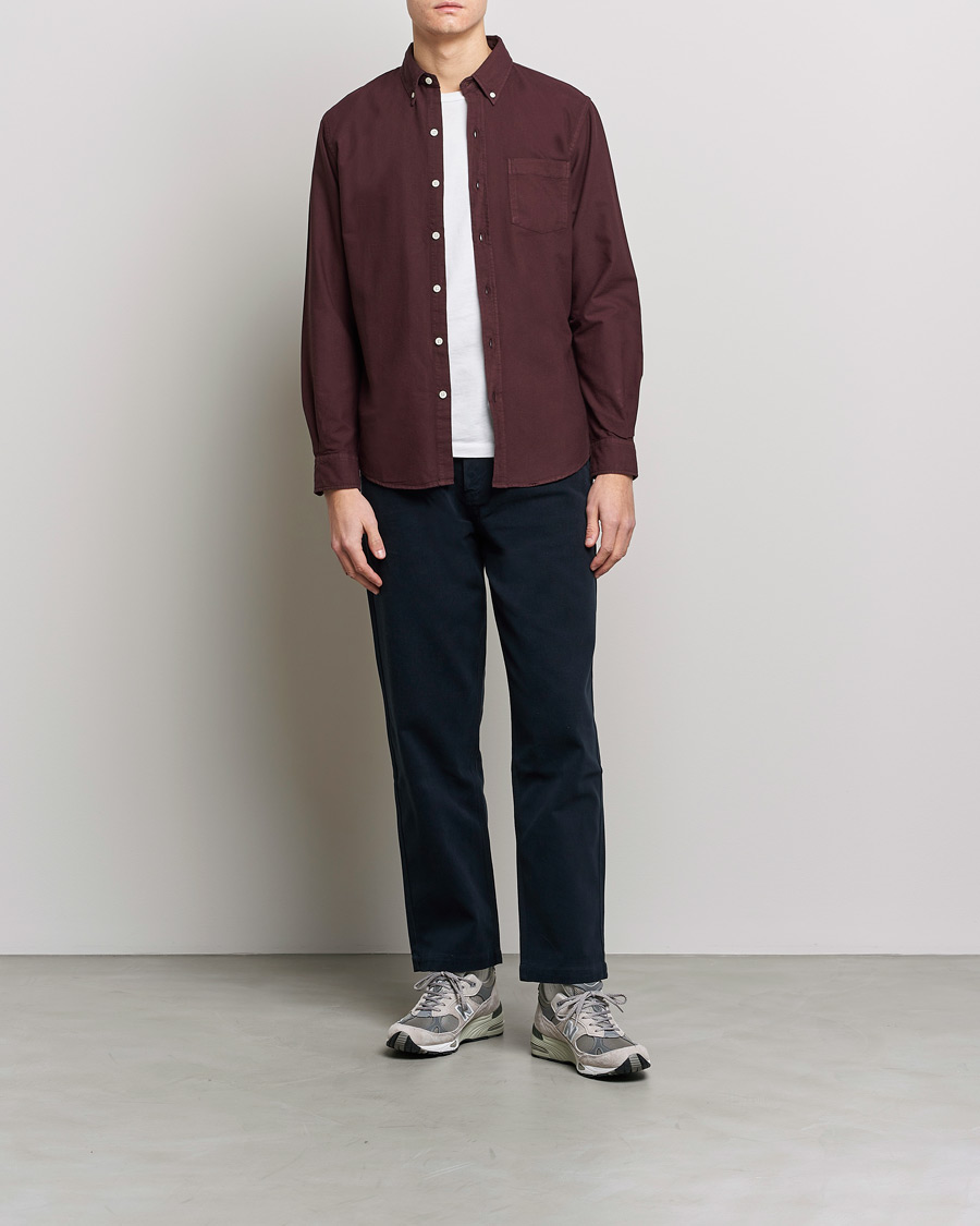 Hombres | Camisas | Colorful Standard | Classic Organic Oxford Button Down Shirt Oxblood Red