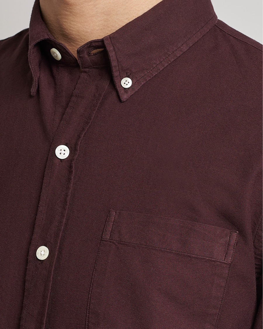 Hombres | Camisas | Colorful Standard | Classic Organic Oxford Button Down Shirt Oxblood Red