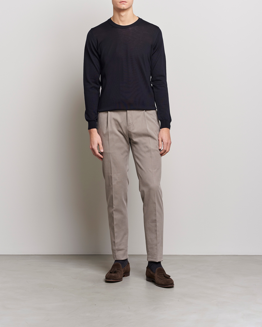 Hombres | Jerséis y prendas de punto | Oscar Jacobson | Custer Extra Fine Merino Crew Neck Navy