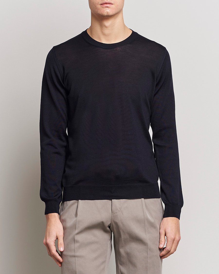 Hombres | Jerséis y prendas de punto | Oscar Jacobson | Custer Extra Fine Merino Crew Neck Navy