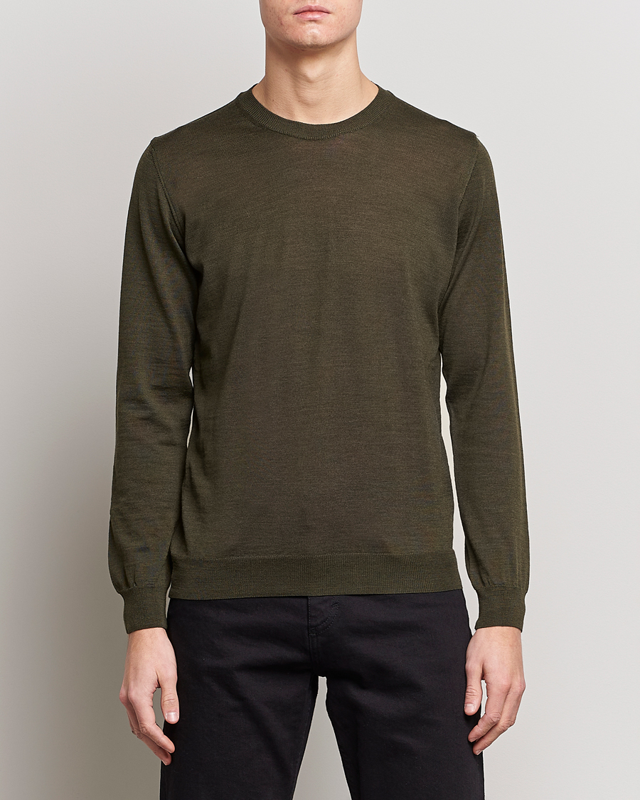 Hombres | Jerséis y prendas de punto | Oscar Jacobson | Custer Extra Fine Merino Crew Neck Green