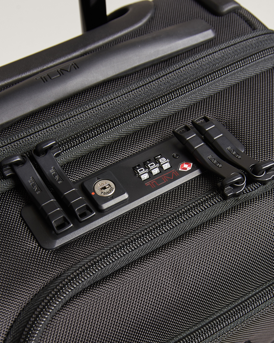 Hombres | Bolsos | TUMI | International Dual Access 4 Wheeled Carry-On Black