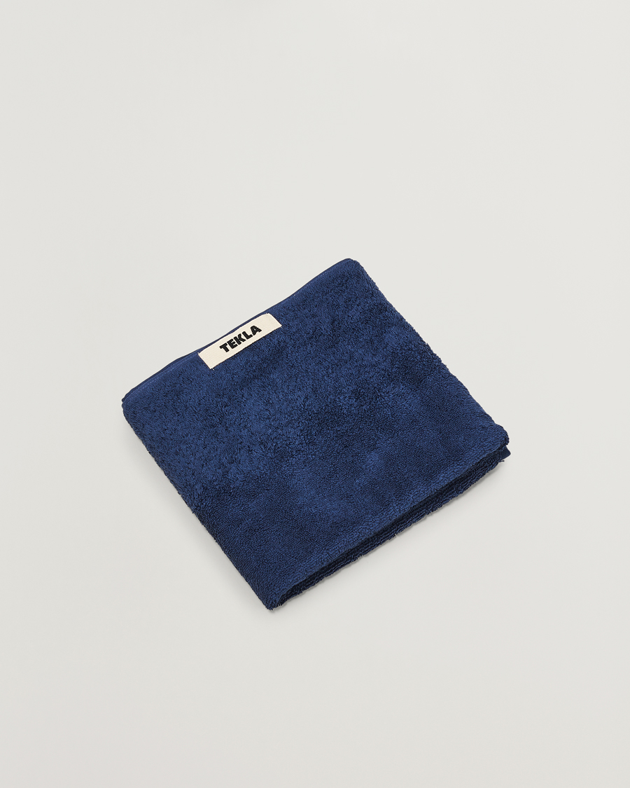 Hombres | Telas | Tekla | Organic Terry Hand Towel Navy