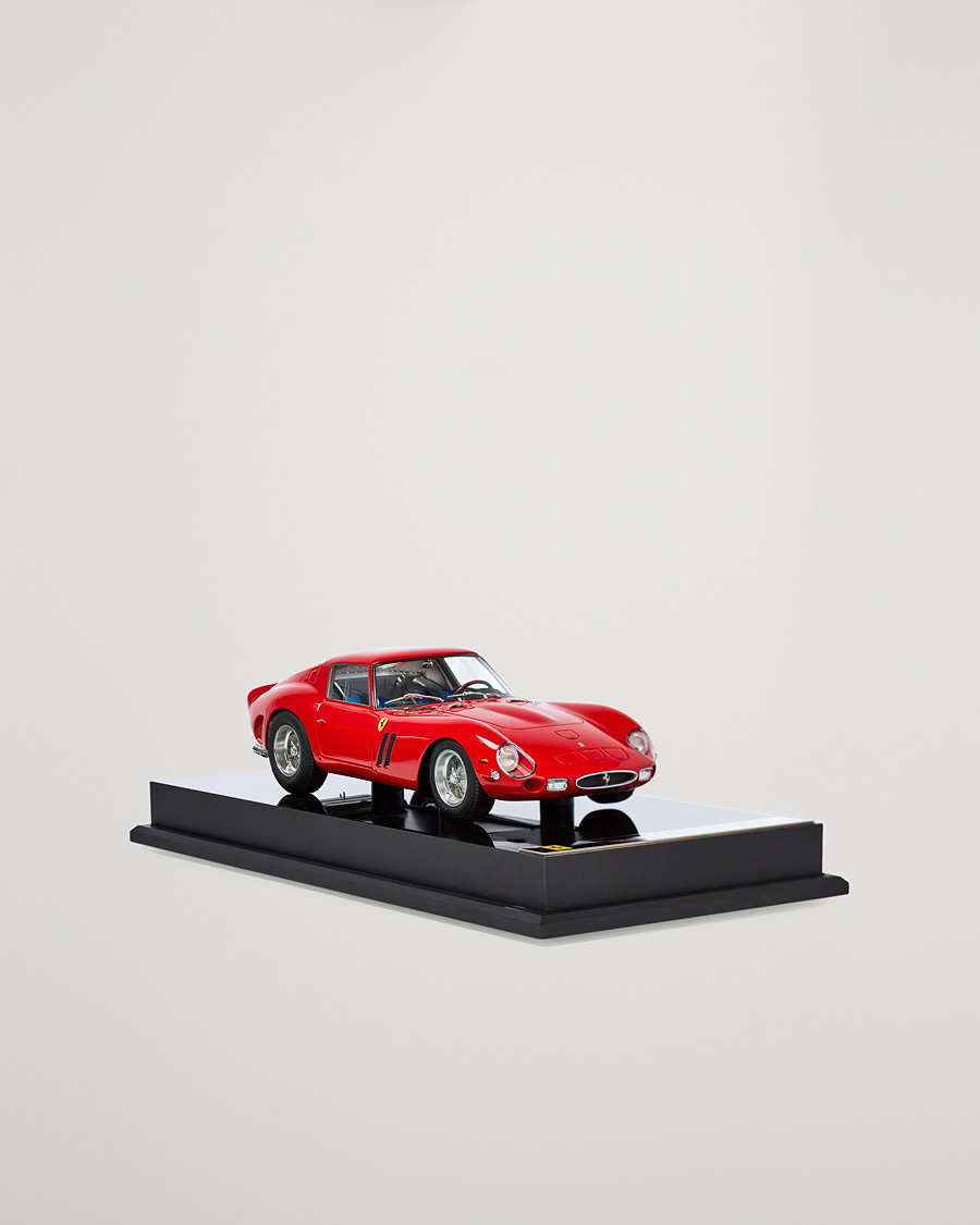 Hombres | Decoración | Ralph Lauren Home | Ferrari 250 GTO Model Car Red