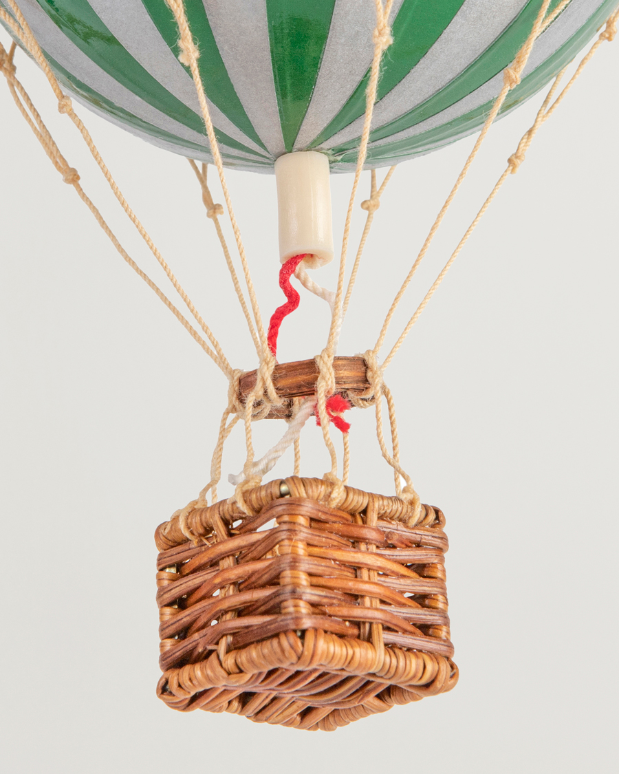 Hombres | Authentic Models Floating In The Skies Balloon Silver Green | Authentic Models | Floating In The Skies Balloon Silver Green