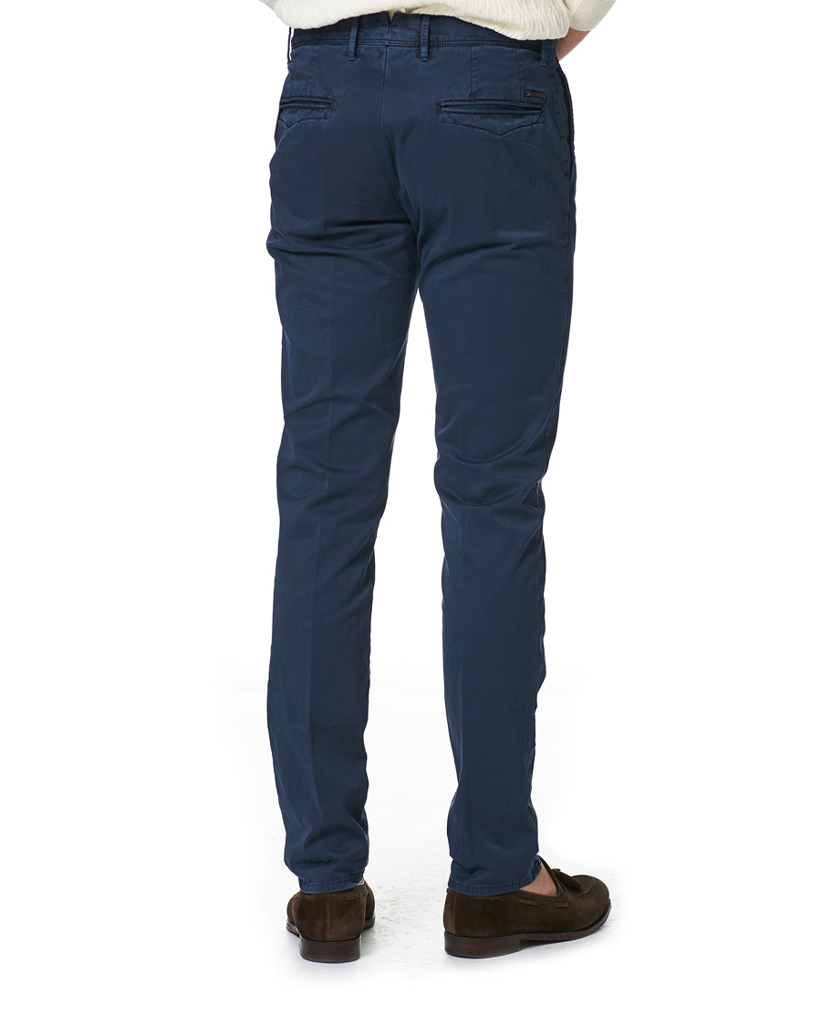 Hombres | Pantalones | Incotex | Slim Fit Garment Dyed Slacks Navy