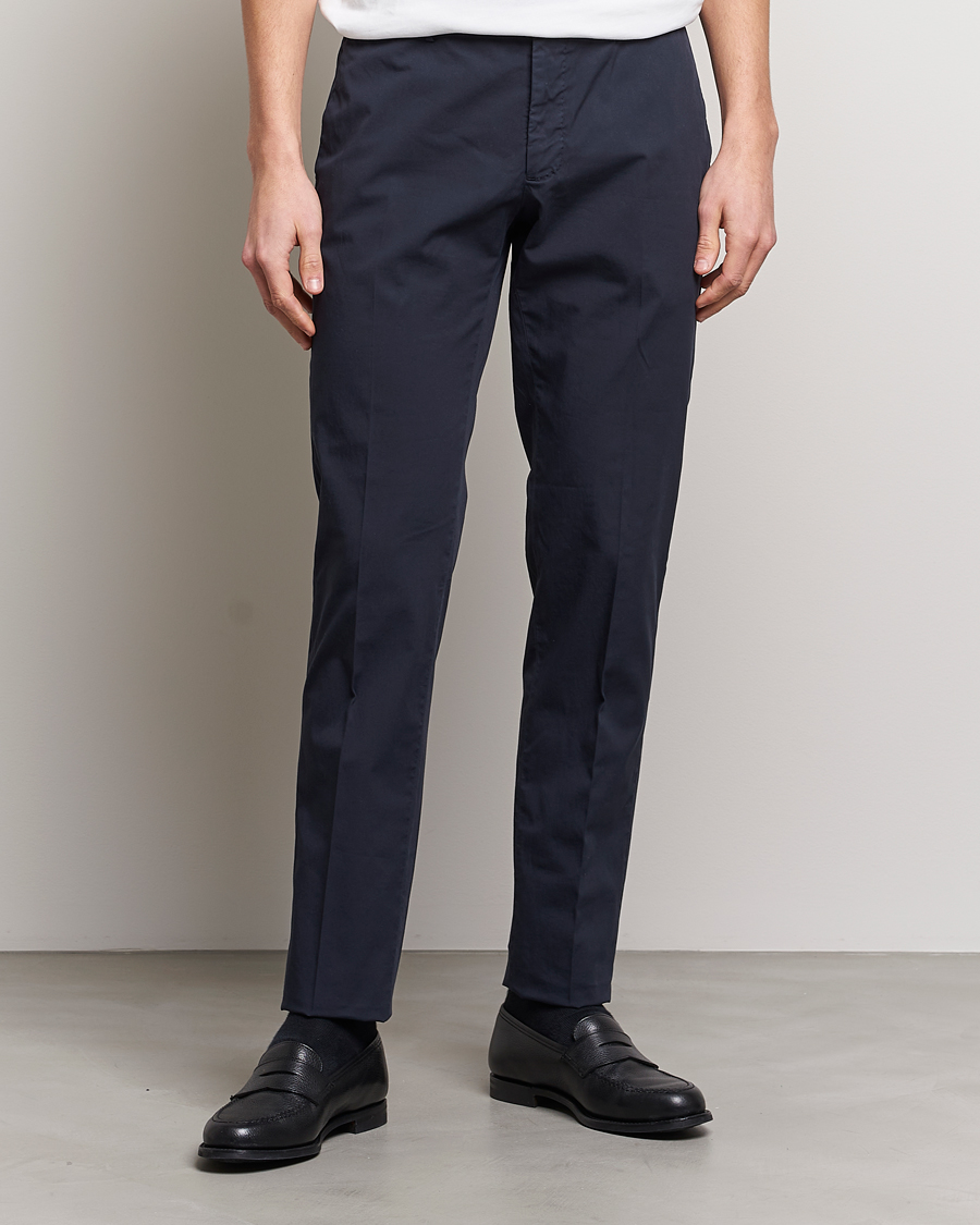 Hombres | Pantalones | Incotex | Slim Fit Comfort Chinos Navy