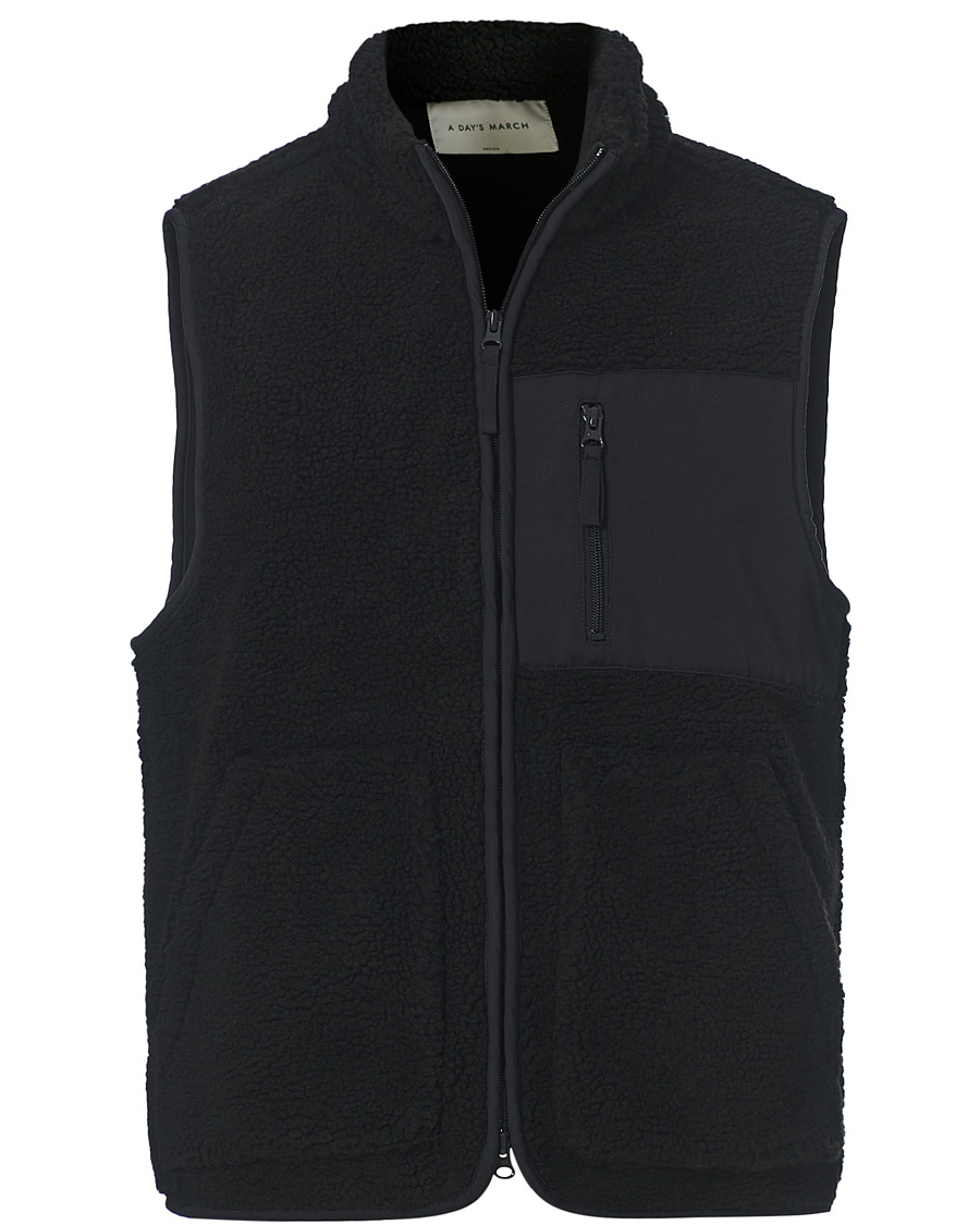 Hombres | Jerséis y prendas de punto | A Day's March | Arvån Recycled Fleece Vest Black