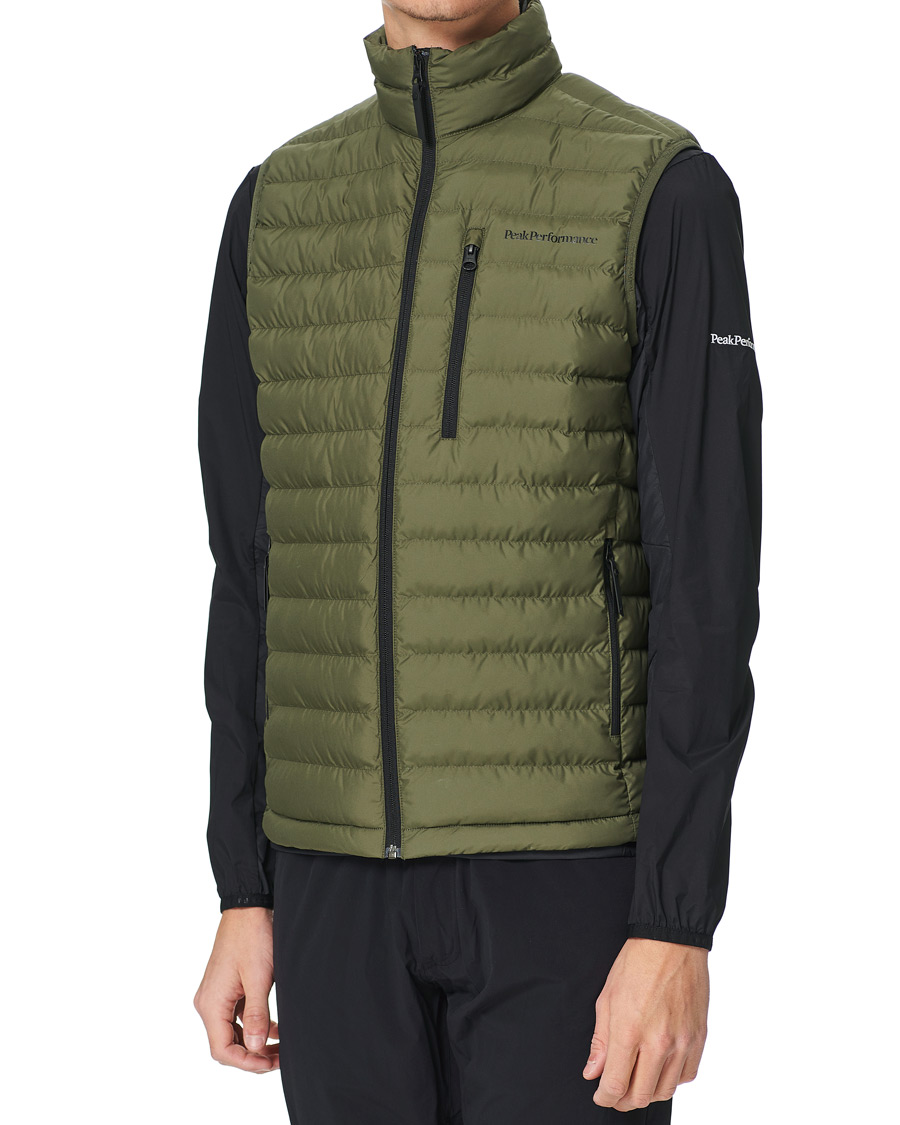 Hombres | Abrigos y chaquetas | Peak Performance | Rivel Liner Detachable Vest Pine Neddle
