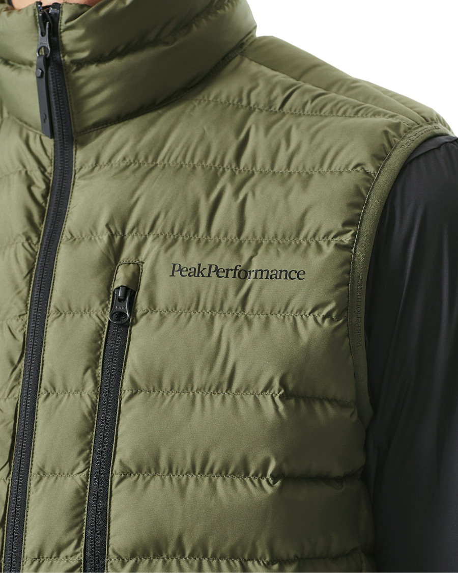 Hombres | Abrigos y chaquetas | Peak Performance | Rivel Liner Detachable Vest Pine Neddle