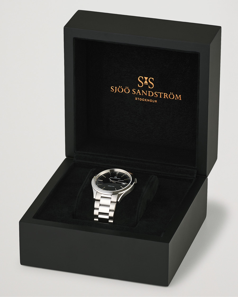 Hombres | Sjöö Sandström Jubilee Steel Quartz 40mm Black/Steel | Sjöö Sandström | Jubilee Steel Quartz 40mm Black/Steel