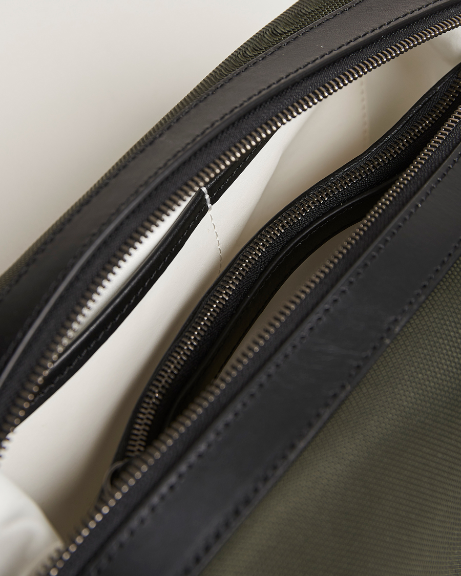 Hombres | Mismo M/S Nylon Washbag Skagerrak/Black | Mismo | M/S Nylon Washbag Skagerrak/Black