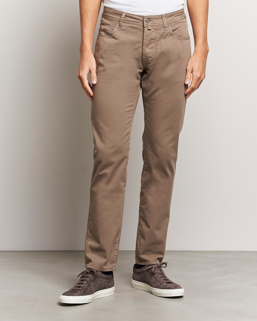 Hombres | Italian Department | Jacob Cohën | Bard Garment Dyed Gabardine Trousers Khaki