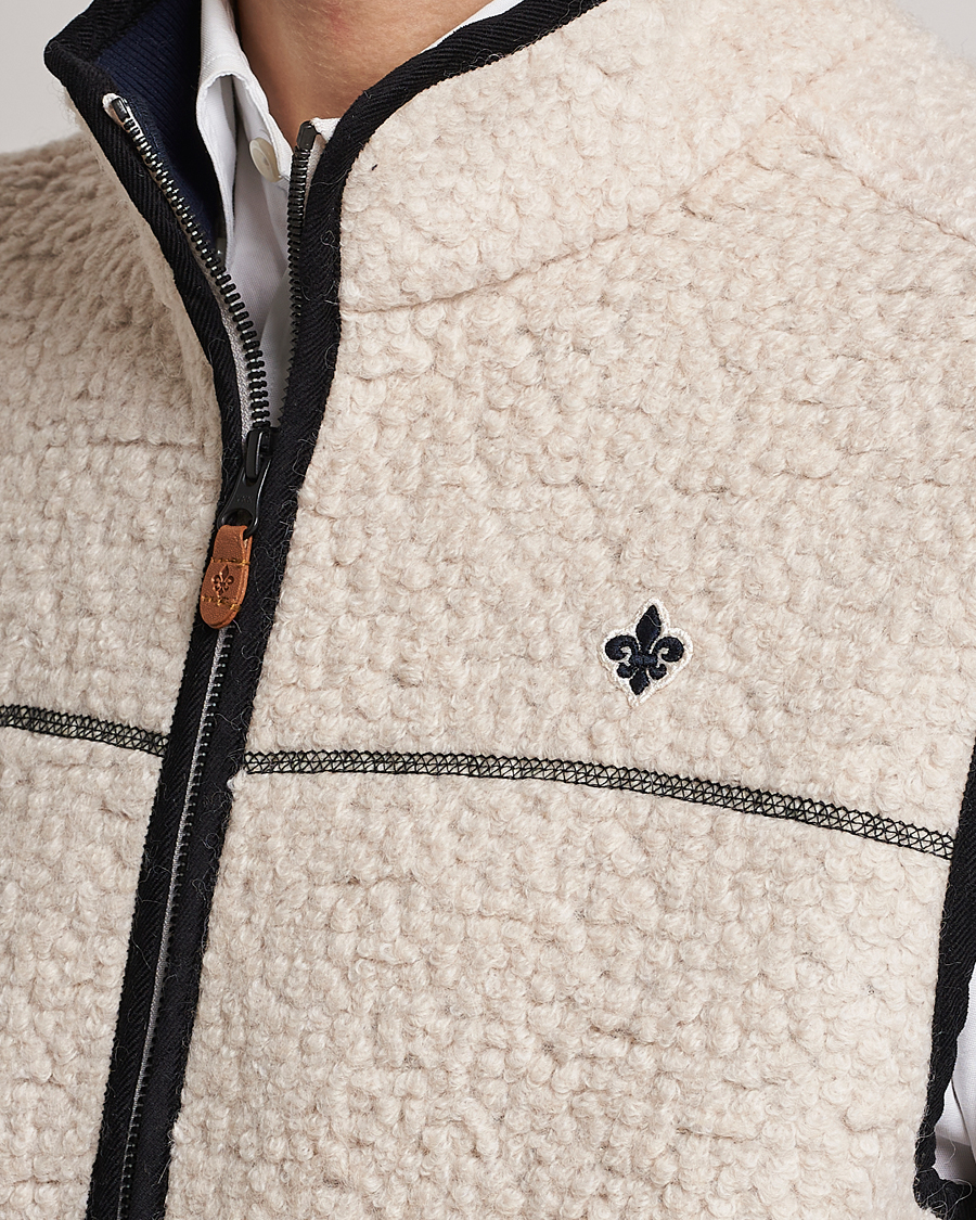 Hombres | Chalecos | Morris | Whitfield Pile Vest White