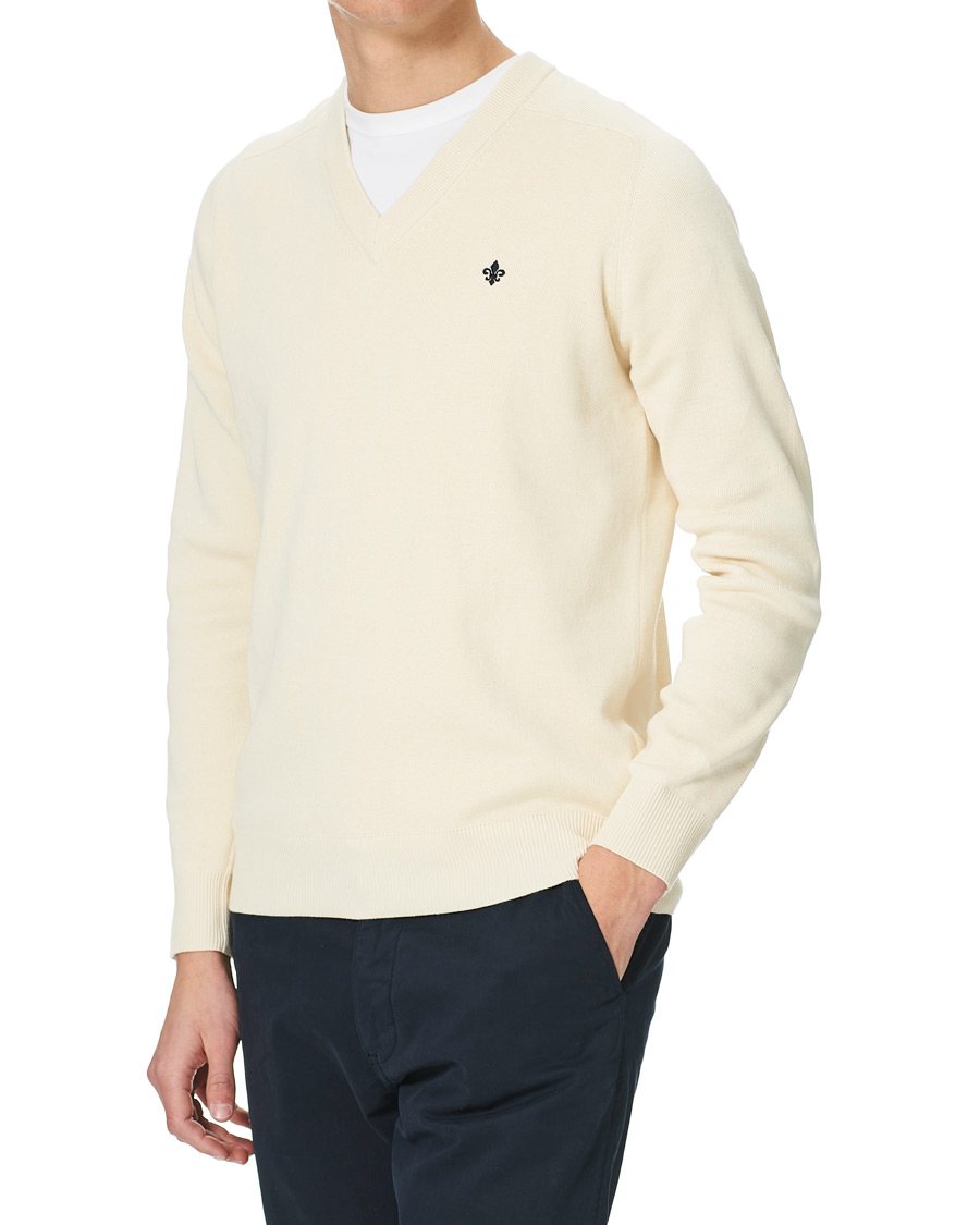 Hombres | Jerséis y prendas de punto | Morris | Hilyard Knitted V-Neck Sweater Off White
