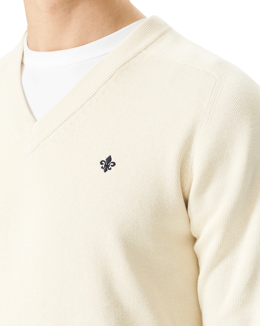 Hombres | Jerséis y prendas de punto | Morris | Hilyard Knitted V-Neck Sweater Off White