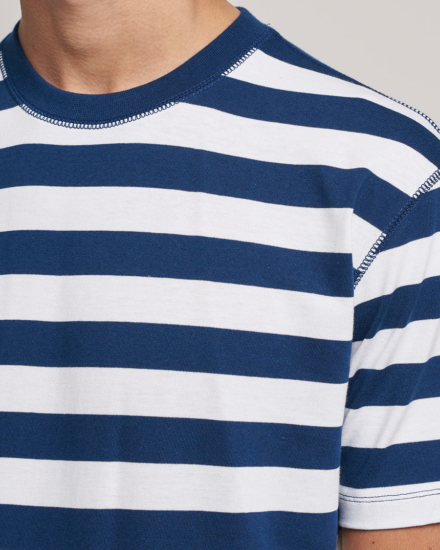 Hombres | Camisetas | Drake's | Striped Cotton Hiking Tee White/Navy