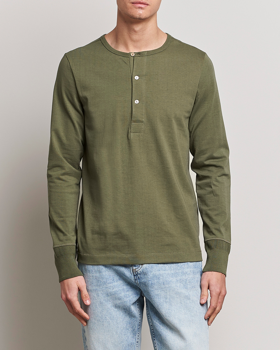 Hombres | Camisetas manga larga | Merz b. Schwanen | Classic Organic Cotton Henley Sweater Army