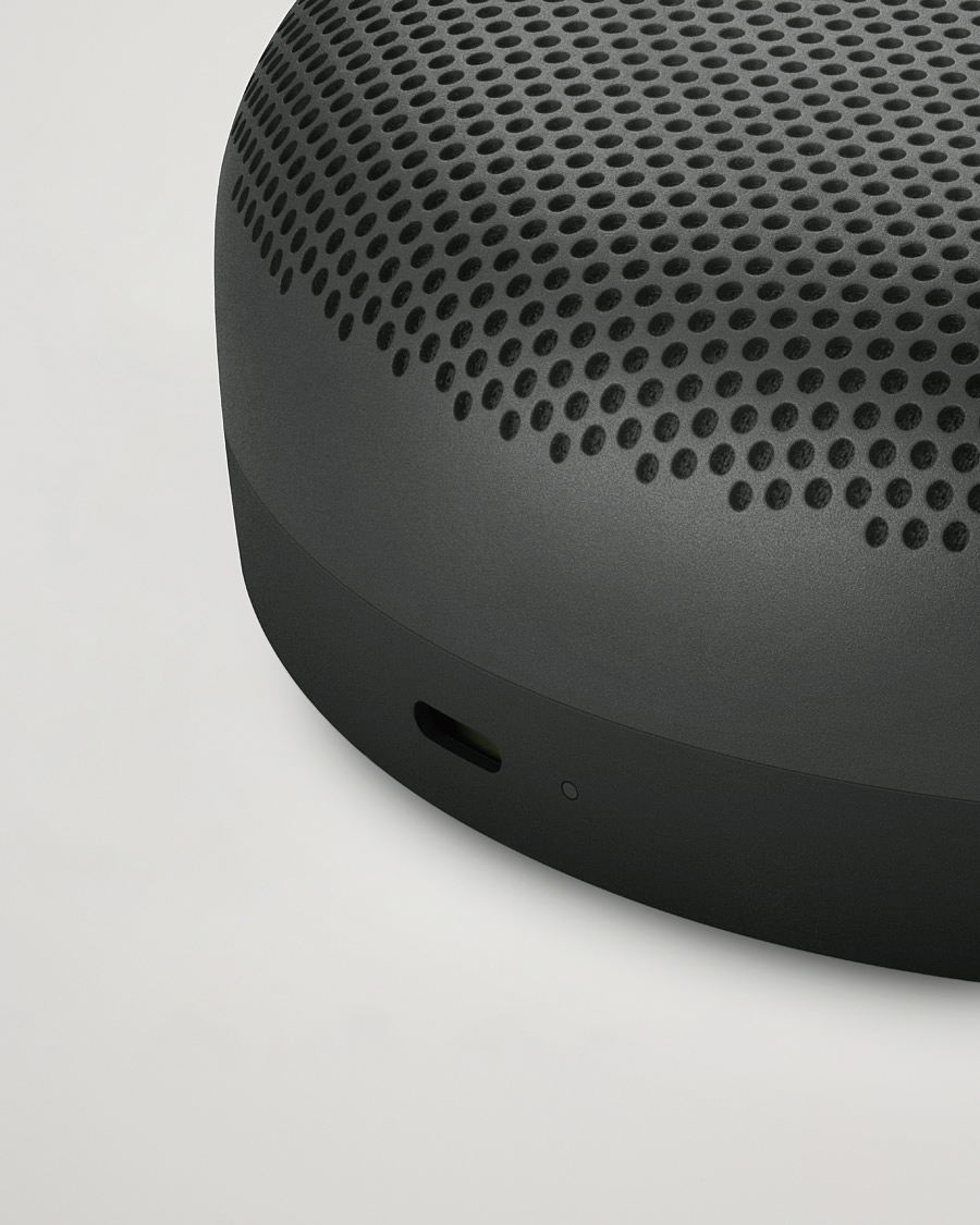 Hombres | Bang & Olufsen Beosound A1 2nd Gen Waterproof Speaker Black Anthracite | Bang & Olufsen | Beosound A1 2nd Gen Waterproof Speaker Black Anthracite