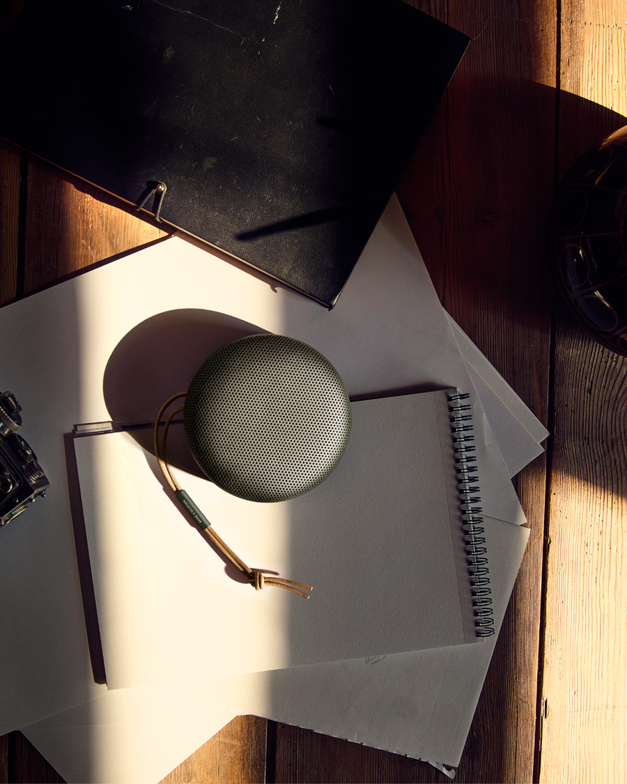 Hombres | Bang & Olufsen Beosound A1 2nd Gen Waterproof Speaker Black Anthracite | Bang & Olufsen | Beosound A1 2nd Gen Waterproof Speaker Black Anthracite
