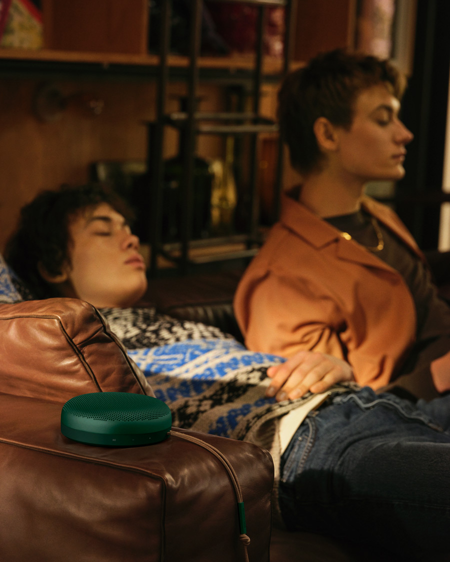 Hombres | Bang & Olufsen Beosound A1 2nd Gen Waterproof Speaker Green | Bang & Olufsen | Beosound A1 2nd Gen Waterproof Speaker Green