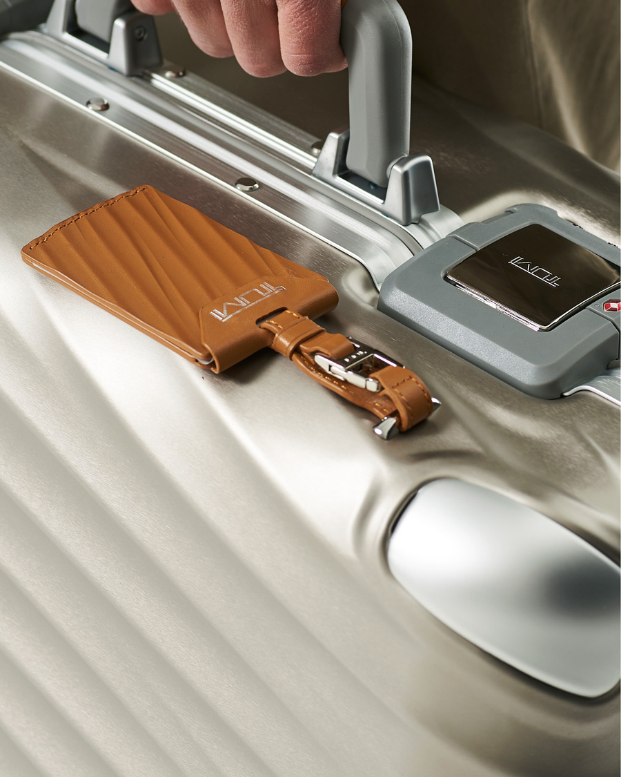 Hombres | TUMI International Carry-on TitaniumTrolley Titanium | TUMI | International Carry-on TitaniumTrolley Titanium