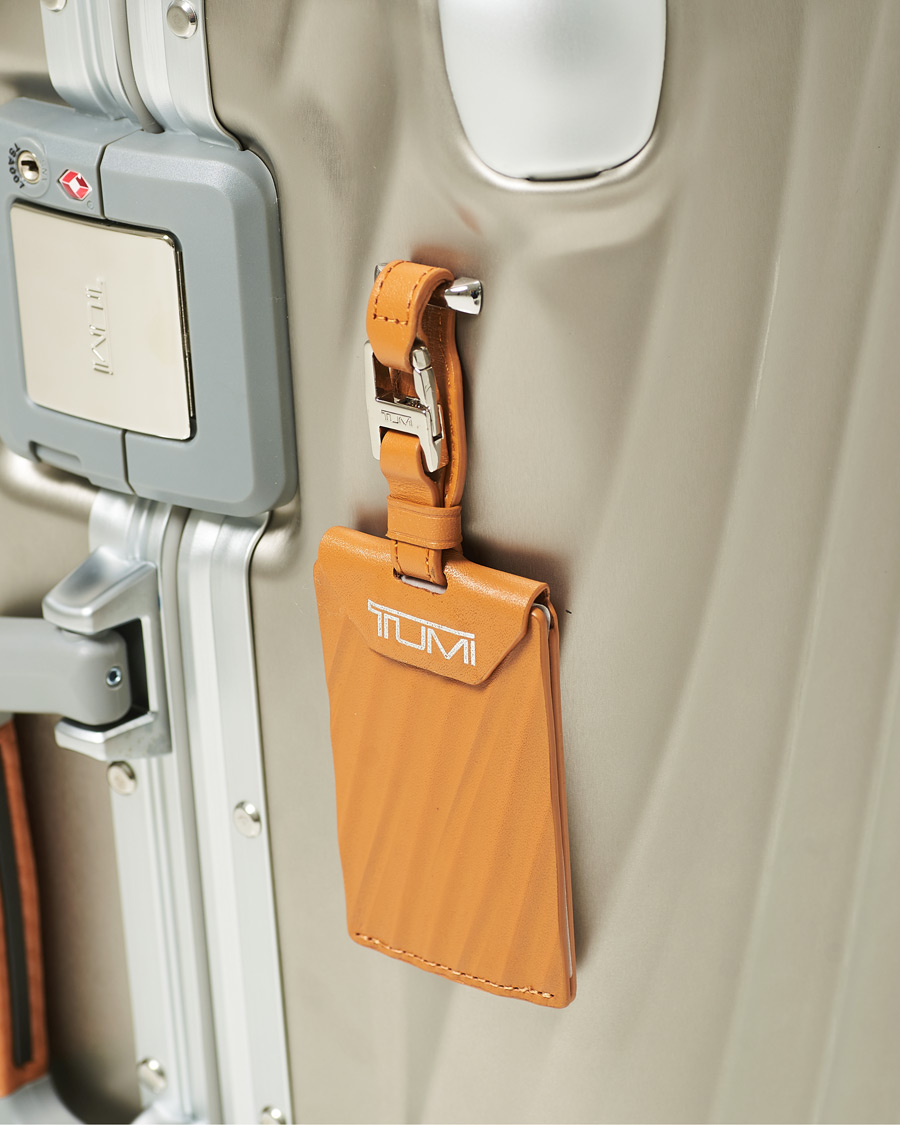 Hombres | TUMI International Carry-on TitaniumTrolley Titanium | TUMI | International Carry-on TitaniumTrolley Titanium