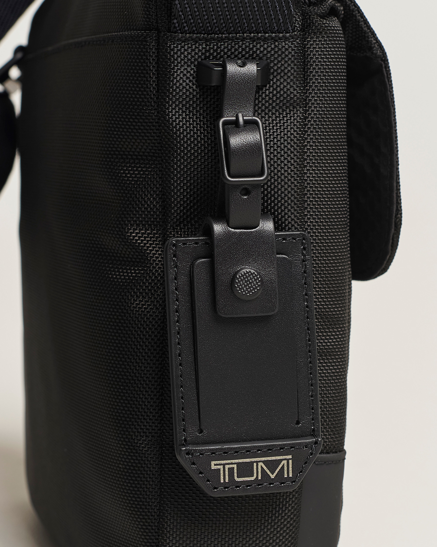 Hombres | TUMI Alpha Bravo Junior Crossbody Black | TUMI | Alpha Bravo Junior Crossbody Black