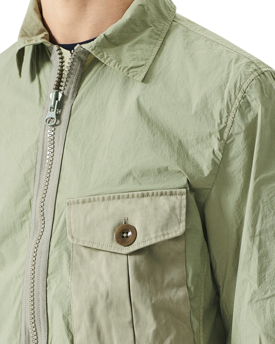 Hombres | Abrigos y chaquetas | Ten c | Garment Dyed Nylon Shirt Jacket Light Green