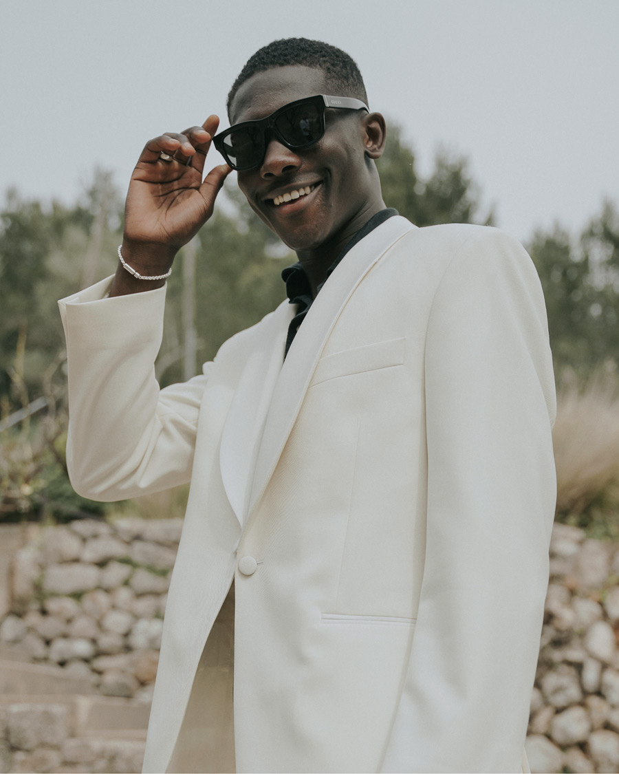 Hombres | Gucci GG1135S Sunglasses Black/Grey | Gucci | GG1135S Sunglasses Black/Grey