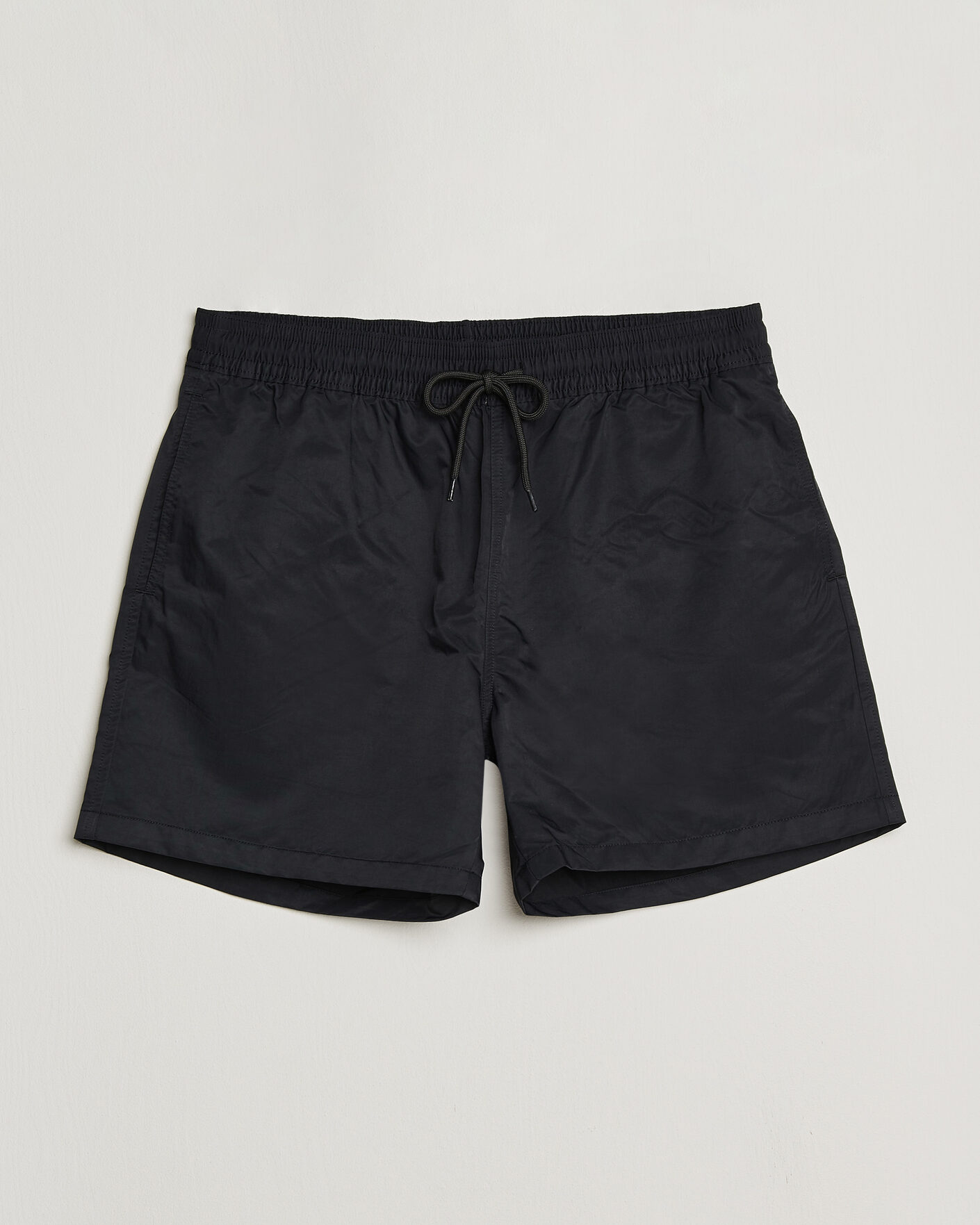 Hombres | Bañadores | Colorful Standard | Classic Organic Swim Shorts Deep Black