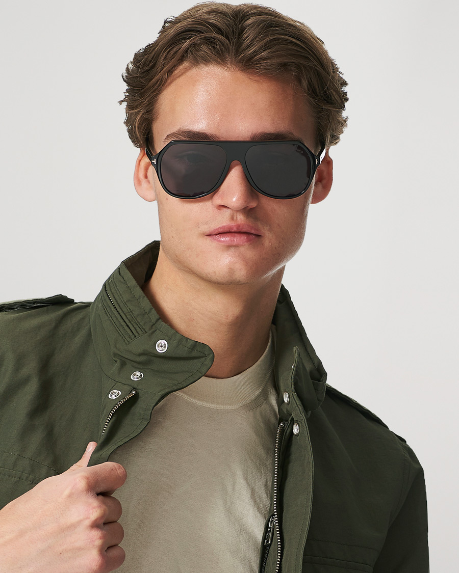 Hombres | Gafas de sol de aviador | Tom Ford | Hayes Sunglasses Shiny Black/Smoke