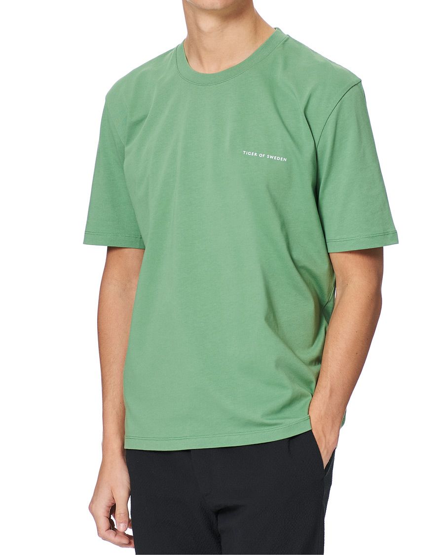 Hombres | Camisetas | Tiger of Sweden | Pro T-shirt Shale Green
