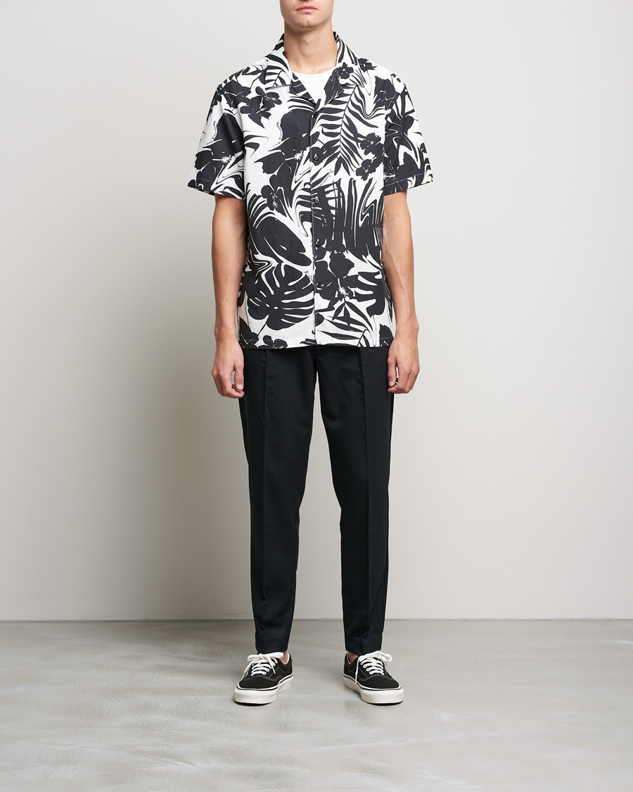 Hombres | Camisas | J.Lindeberg | Elio Hibiscus Print Short Sleeve Shirt White/Black