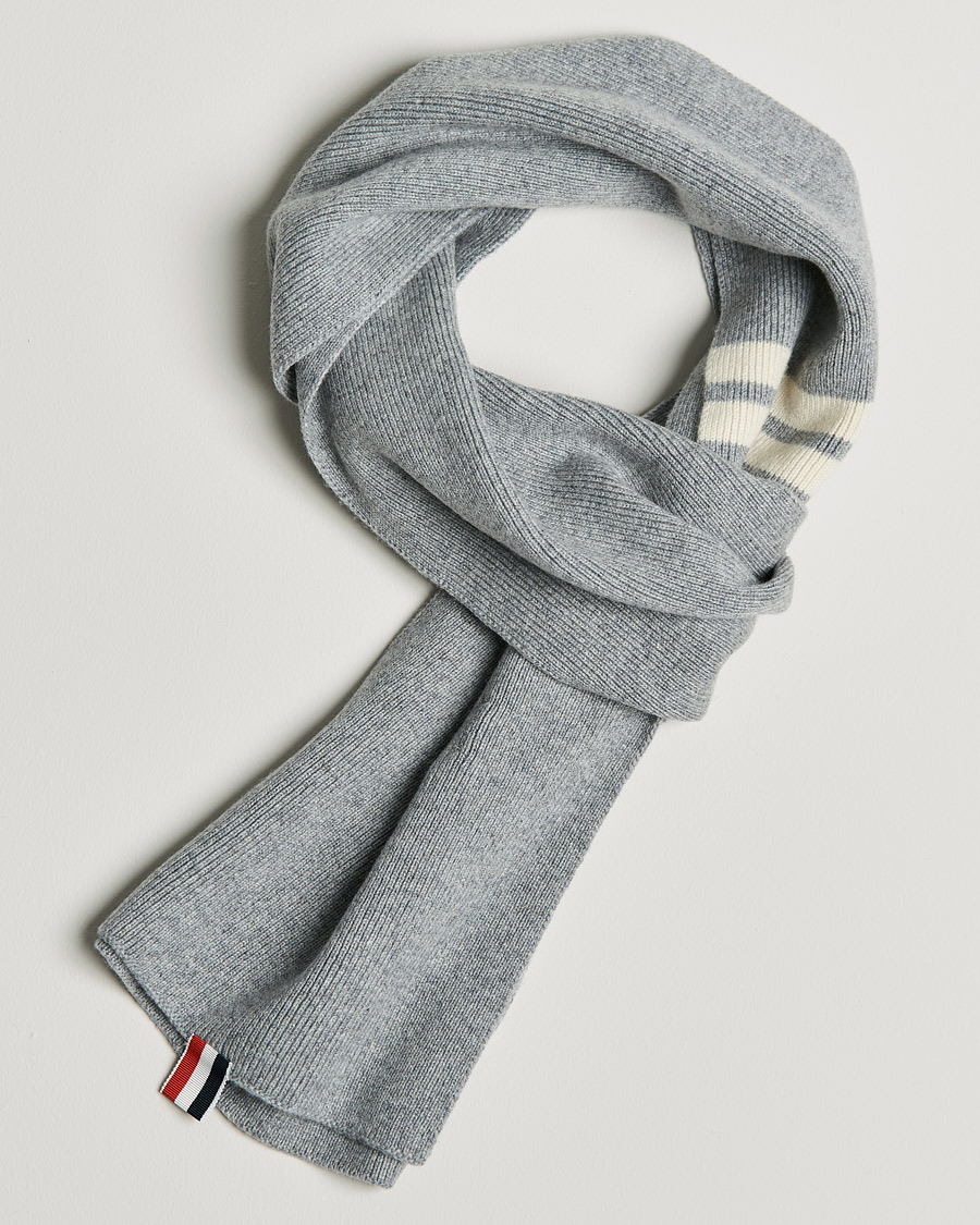 Hombres | Thom Browne Full Needle Rib Cashmere Scarf Light Grey | Thom Browne | Full Needle Rib Cashmere Scarf Light Grey