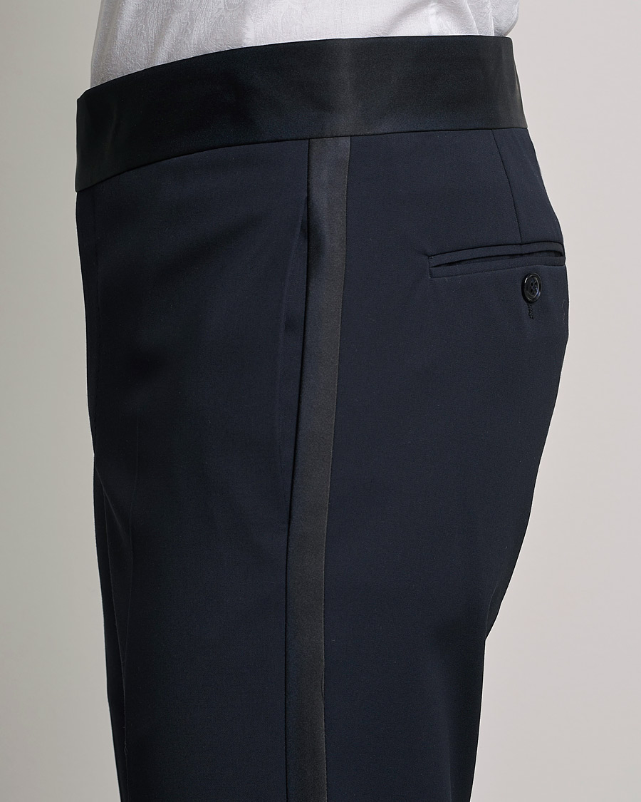 Hombres | Trajes | Giorgio Armani | Peak Lapel Smoking Navy