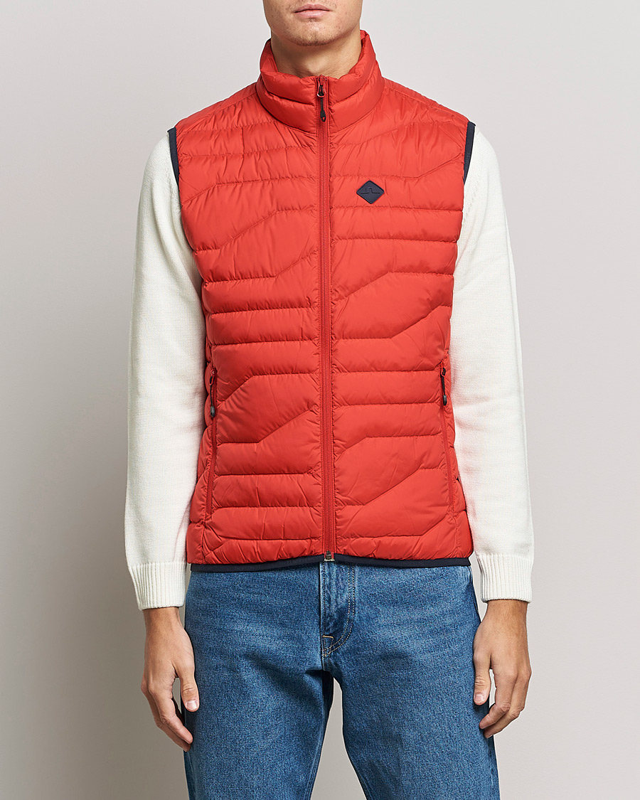 Hombres | Abrigos y chaquetas | J.Lindeberg | Cliff Light Down Vest Barbados Cherry