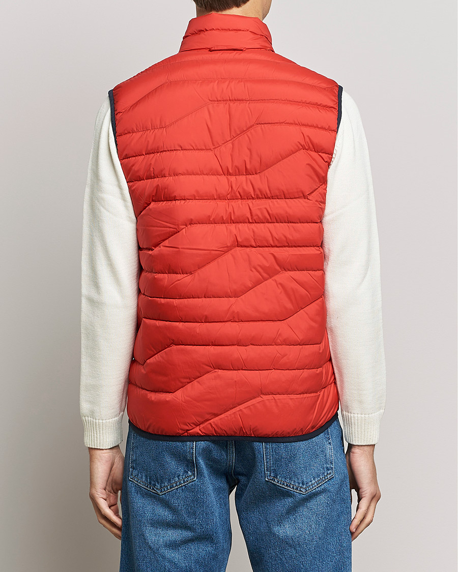 Hombres | Abrigos y chaquetas | J.Lindeberg | Cliff Light Down Vest Barbados Cherry
