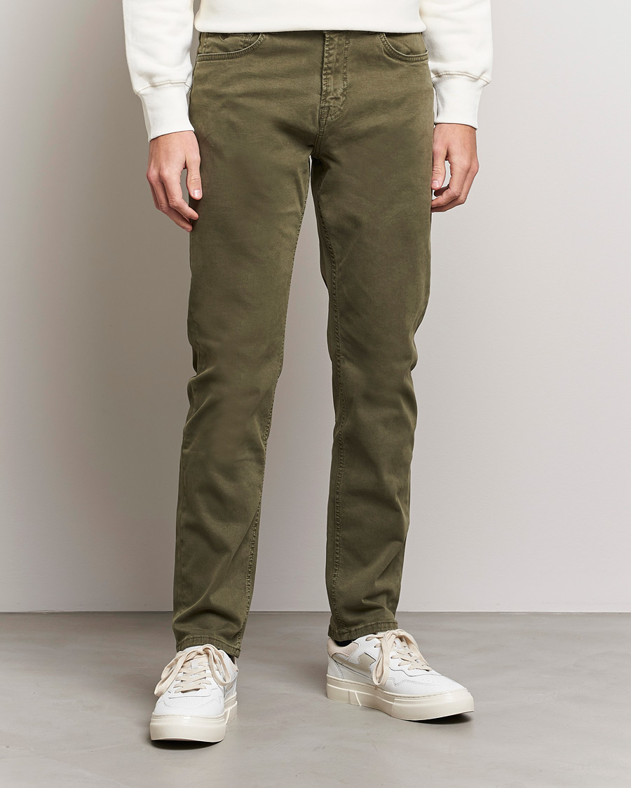 Hombres | Pantalones casuales | Morris | James Brushed Chinos Olive