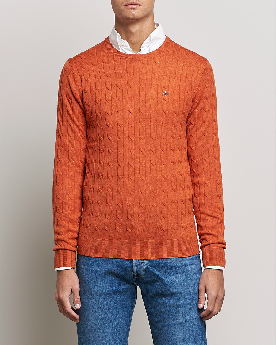 Hombres | Jerséis y prendas de punto | Morris | Merino Cable Crew Neck Pullover Orange